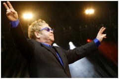 eltonjohn_julie_9965__033226300_0947_05072013