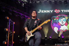 Nathan_Jenny-With-The-Band-09
