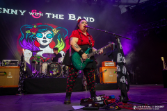 Nathan_Jenny-With-The-Band-10