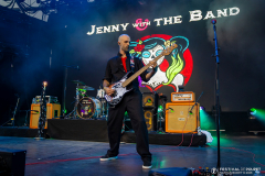 Nathan_Jenny-With-The-Band-16